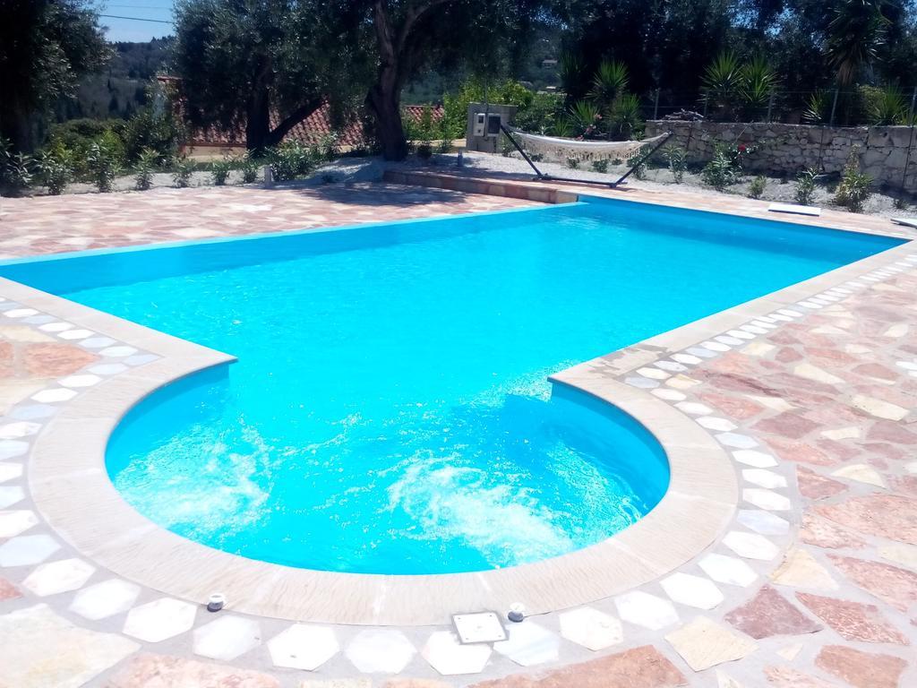 Villa Androniki Longos  Bagian luar foto